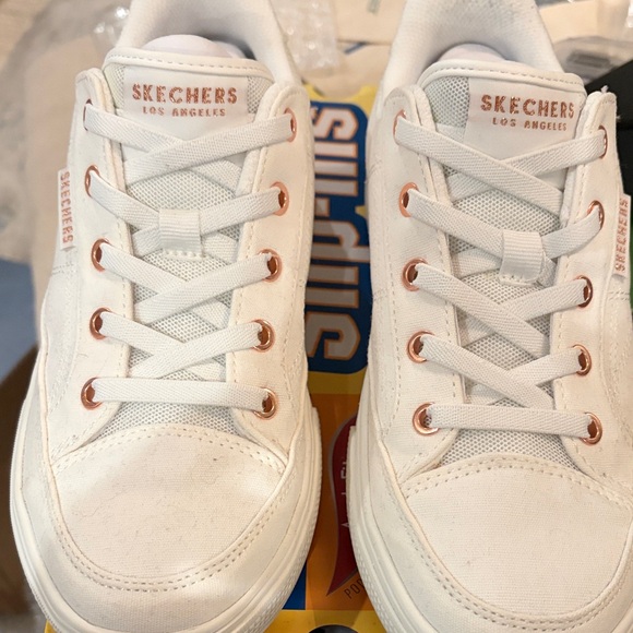 Skechers Slip-ins: Arch Fit Arcade - See Ya There in White/8M/EUC - Picture 8 of 15